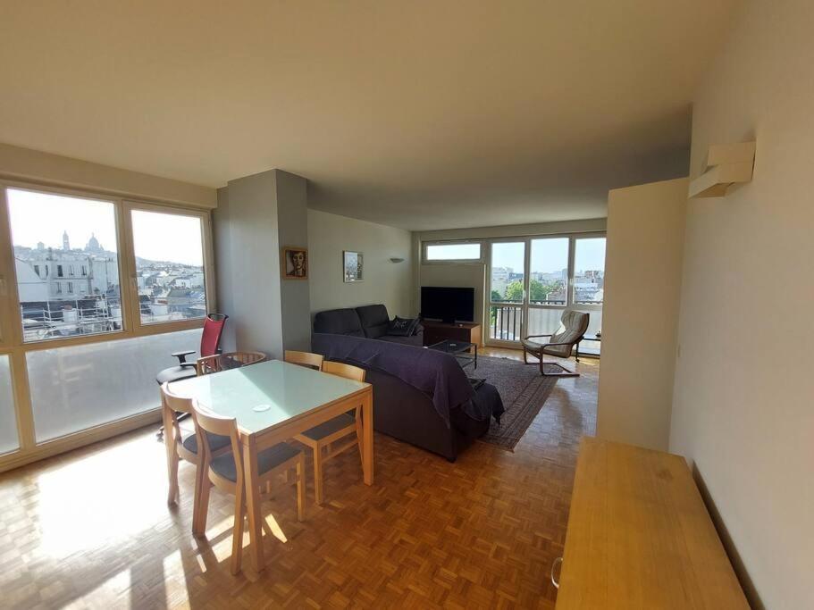 Flat With Tour Eiffel View And Montmartre Apartment